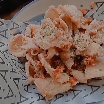 Extremely crunchy chicken skin