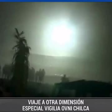 ★ Incroyable Un OVNI apparaît en direct à la télévision péruvienne !