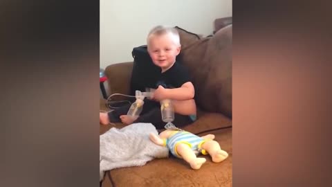 Funny Babies vs New Toys