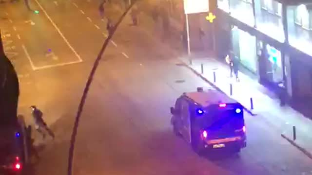 La resistencia catalana planta cara a los CDR en Manresa (Barcelona) (2)