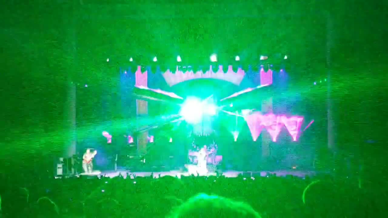 Five Finger Death Punch "Coming Down"