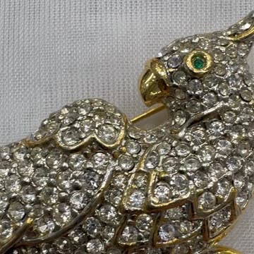 18KGP Bird Brooch (3” x 2.25”). Made with Swarovski Crystal. Gift. Party. Event