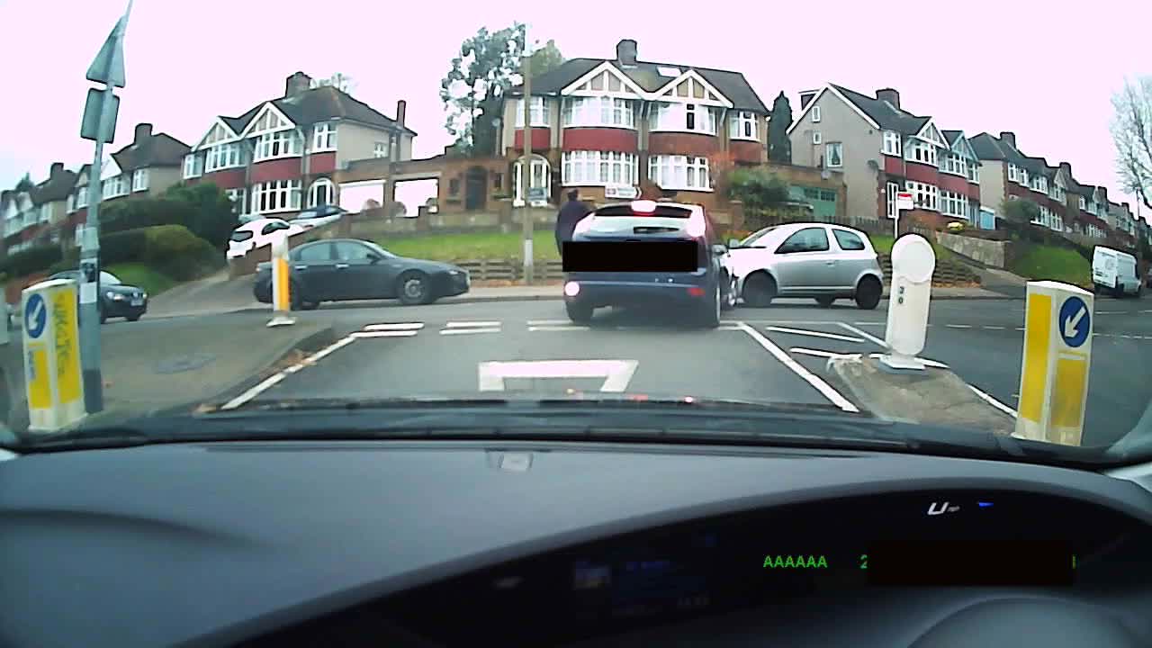 Learner Driver Learns Valuable Lesson