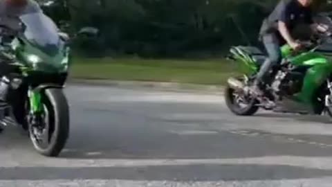 dude learning to ride roadbike doesn't end well.