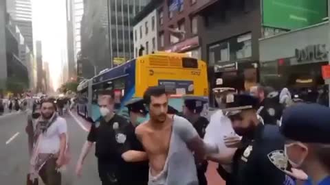 Jews attacked in Manhattan by Arab thugs rioting over the Israel-Gaza war