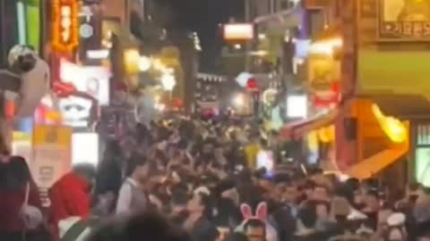 דום לב המוני 120 איש מתו באירוע חגיגי בסיאול שבדרום קוריאה