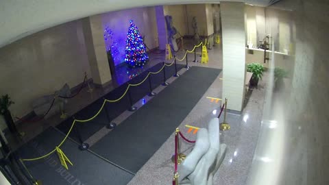 8002FCOB01MainLobby_2021-01-06_01h20min00s433ms.mp4
