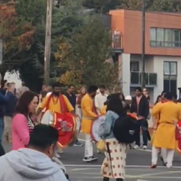 📍Cork, Ireland Too many foreigners. They all have to go back ✈️