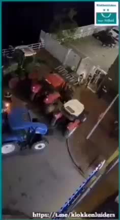 Dutch police detained protesting farmers, but were forced to let them go