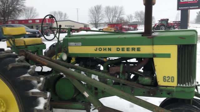 John Deere 620 with Model 45 Loader