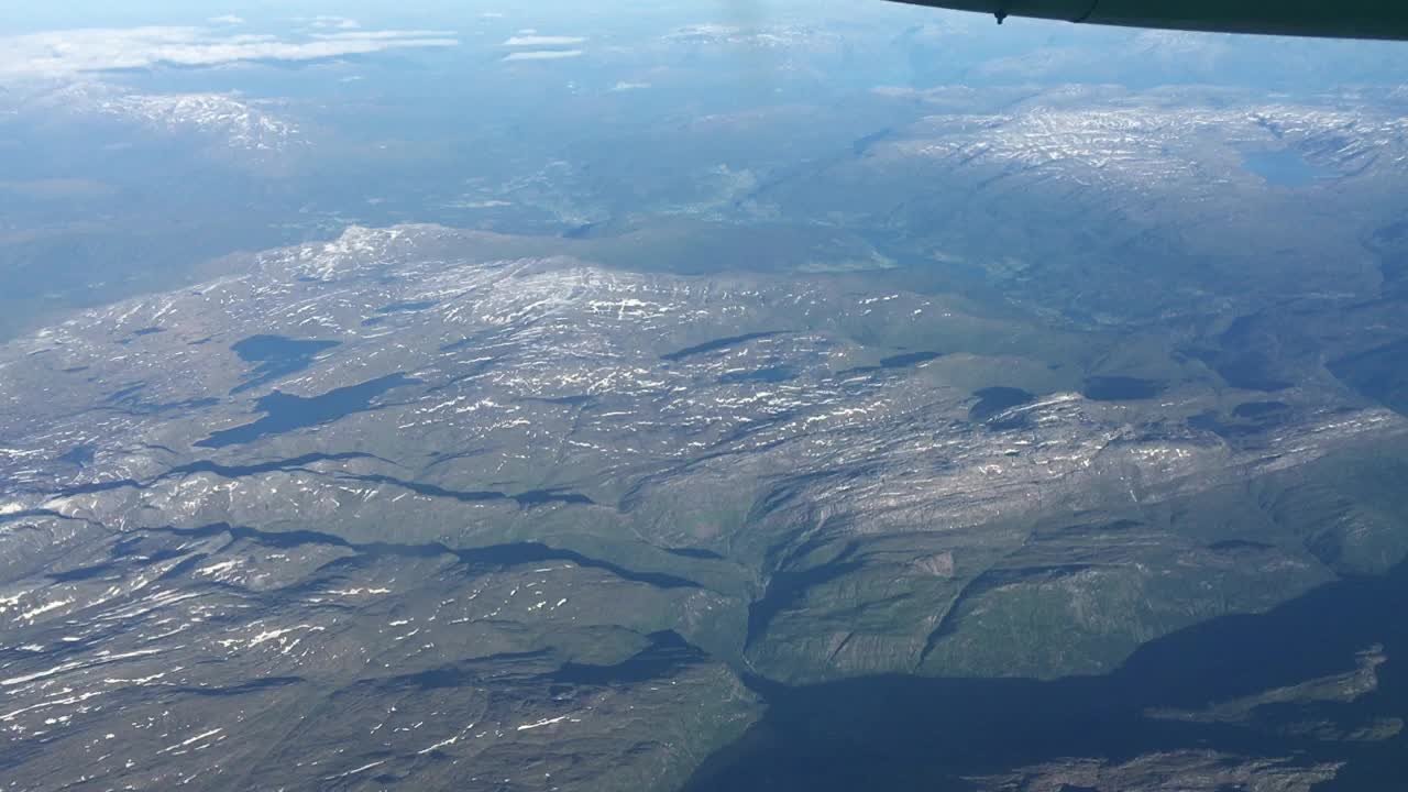 Landing in Bergen after 2hr flight from Tromsø June 2019 (33 mins)