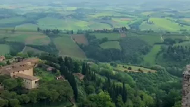 Enjoy this beautiful nature view from Italy 🇮🇹😍