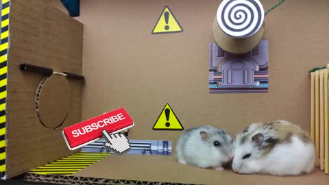 Cute hamster pets Among Us but with Traps in maze