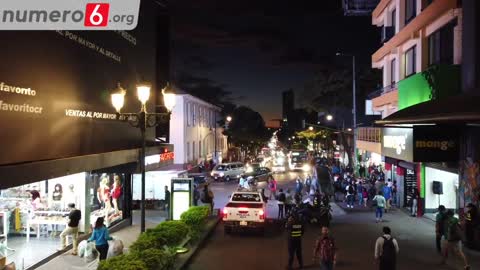 Passeggiata di notte a San Jose, Costa Rica