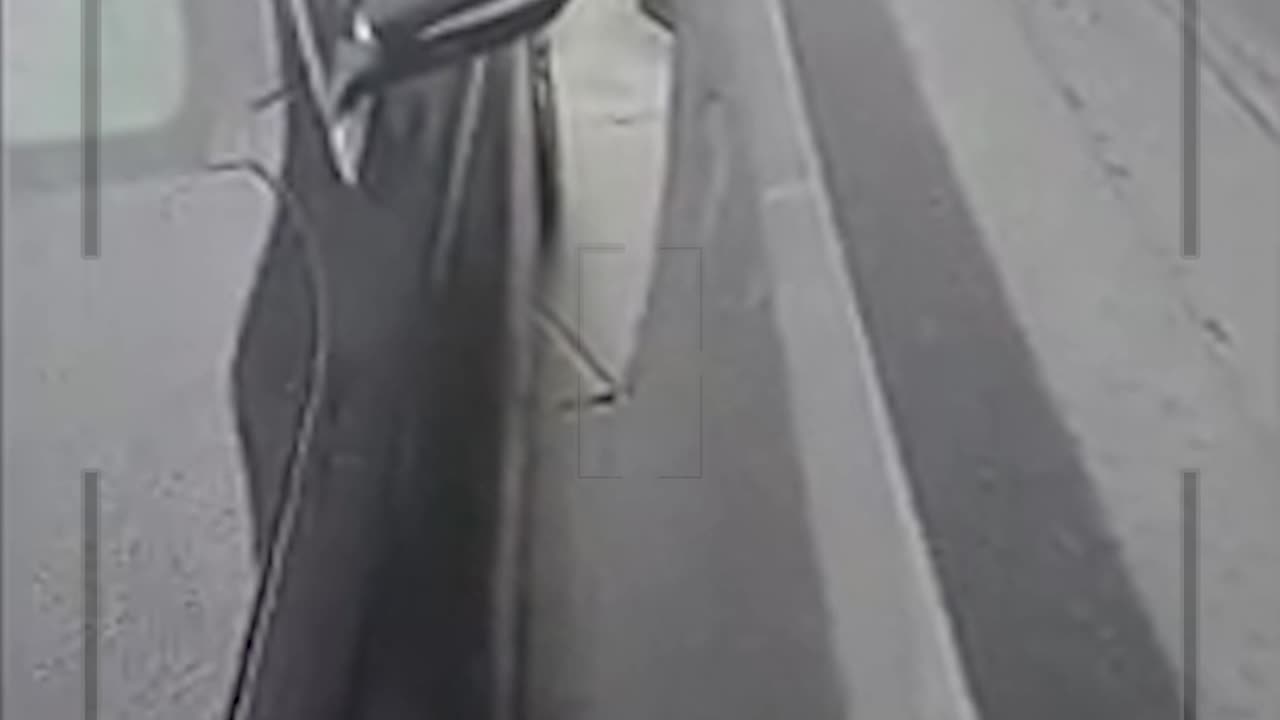 Driver Karen LOSES IT after bumping into guy's car