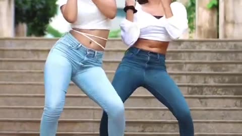 Cute and sexy Indian Panjabi girls act on Panjabi song