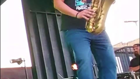 Ernie Chang (Andy Frasco & The U.N.) - LIVE @ Avondale (Short 2)