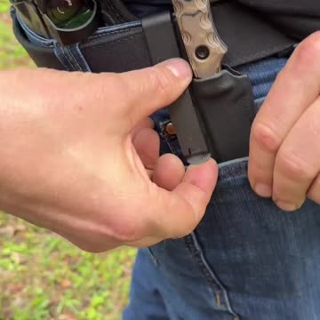 You have to see this AWESOME EDC Knife and clip!!!#edc #shorts #youtubeshorts 🤯🔪🔥