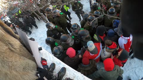 Ottawa Protest Feb 18th - Did police need to use horses ?