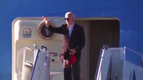 ▶ EXTRAITS-RQ (15 sept 24) : Biden monte à bord du Air Force One avec une casquette rouge...