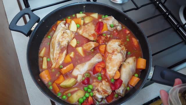 How To Cook Chicken Afritada - Filipino Food Recipe