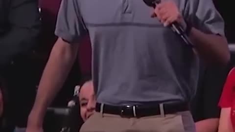 Liam Neeson THREATENS a fan
