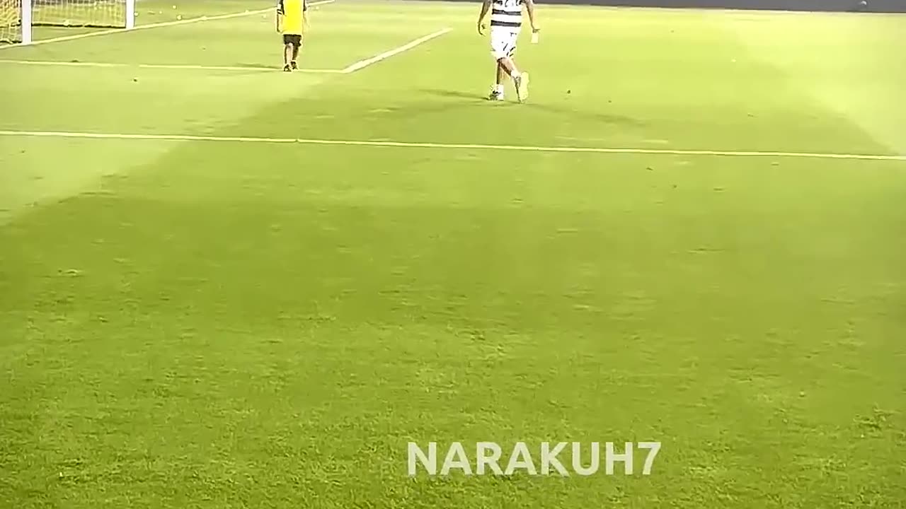 Alana, Cris Jr, Eva y Mateo jugando ⚽♥️