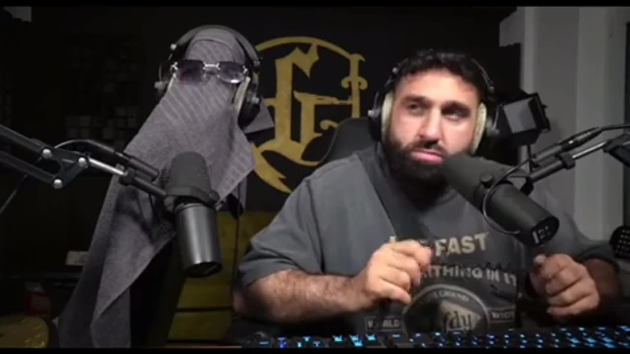 Sina G der Pe... Über Mois