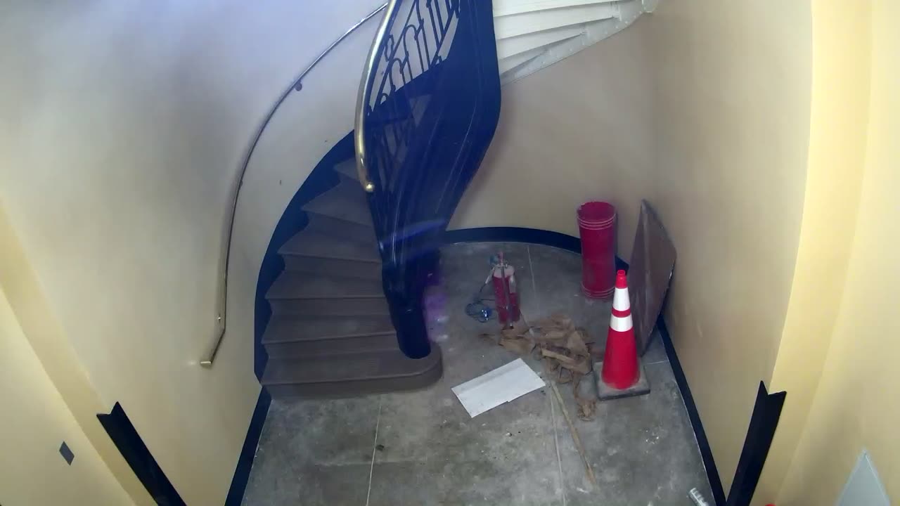 3474CHOBBAStair3_2021-01-05_22h00min02s843ms.mp4