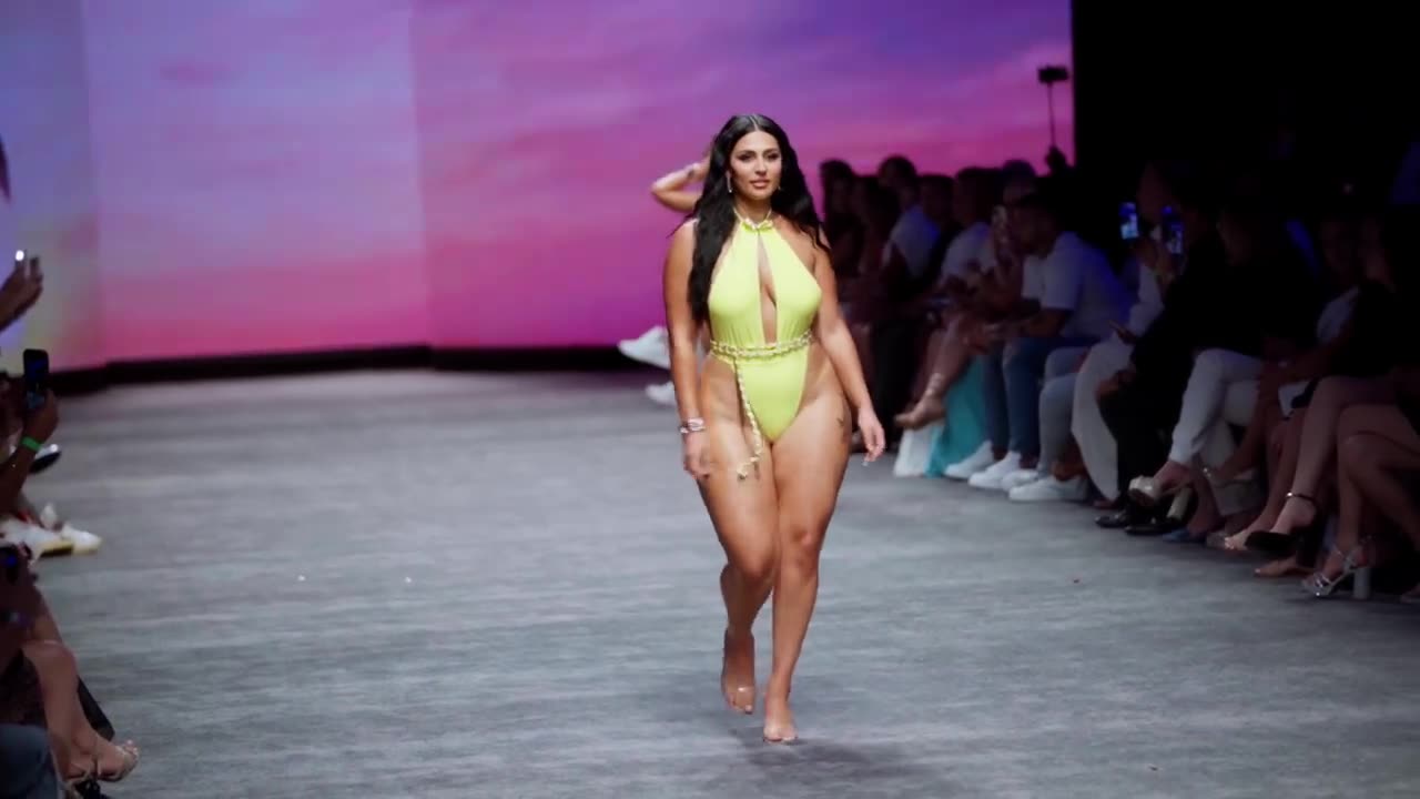 Erifili Sfakianakis VS Marissa Dubois | Miami Swim Week 2023