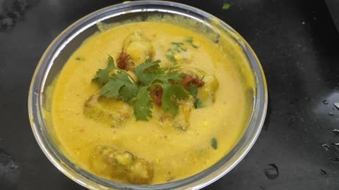 "घर पर बनाएं रेस्ट्रांट स्टाइल दही की कढ़ी | Perfect Curd Kadhi Recipe"