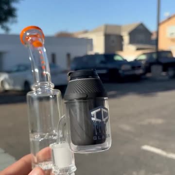 One of a kind brand new IC GLASS Puffco Proxy attachment for Water pipes!!!