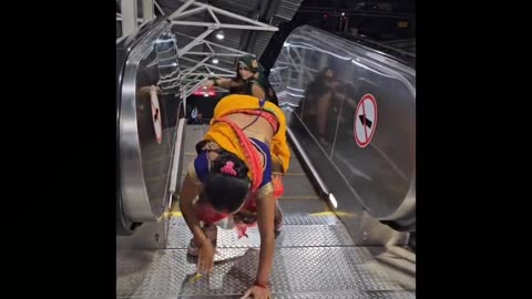 Escalators are not for beginners: