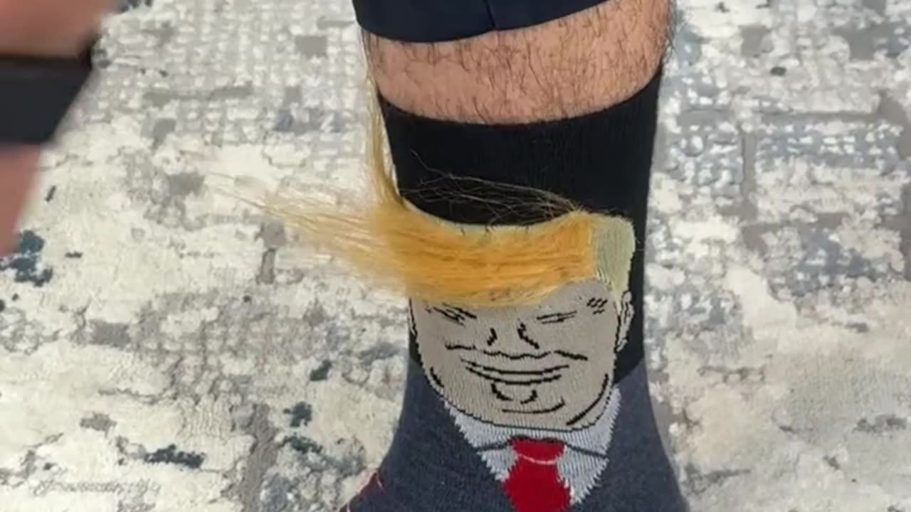 Every Dad Needs Trump Socks! 🧦