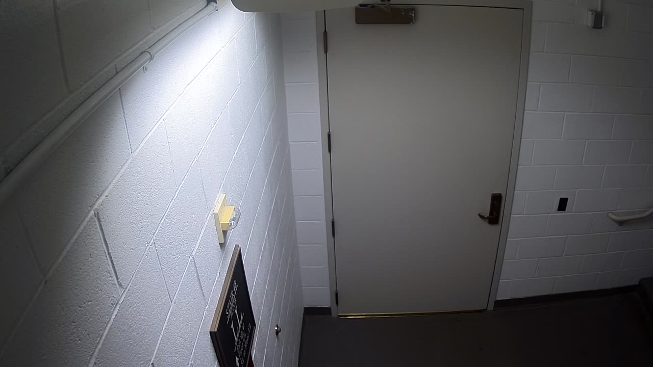 7043CVCLLStair48_2021-01-06_04h40min01s157ms.mp4