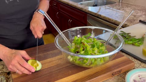 A Tastebud Delight： Mango Chicken Salad How-to