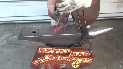 Forging a split cross