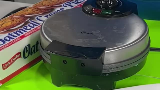 Best way to eat these! (for entertainment purposes only)