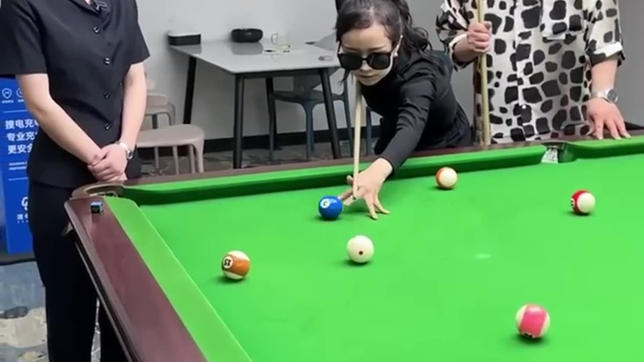 Funny Video Billiards