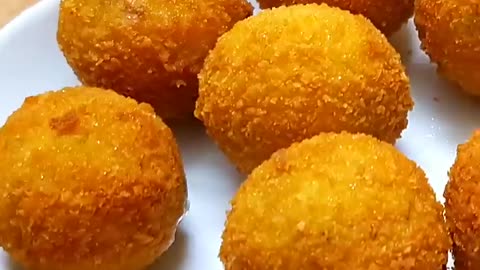 The Ultimate Cheese Ball