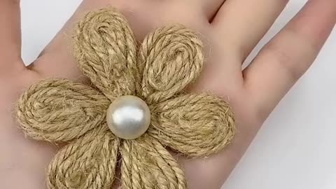 Here comes the vase of the jar you want!