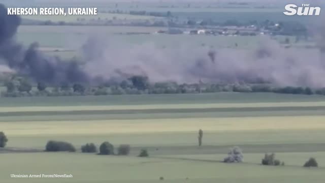 Russian forces FLEE as Ukrainian bombs explode around their military positions in Mykolaiv & Kherson