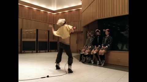 Gwen Stefani - What You Waiting For_ (Clean Version) (Official Music Video)