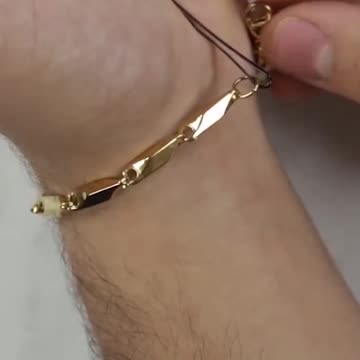 Smart hack for securing bracelet without help!