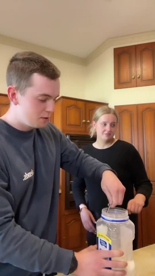 funny|prank|jokes|funny jokes|dad jokes|funny memes|funny video|fun|laughing|funny animal|knock