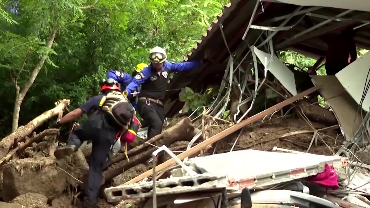 Landslide kills over a dozen people in southern Thailand