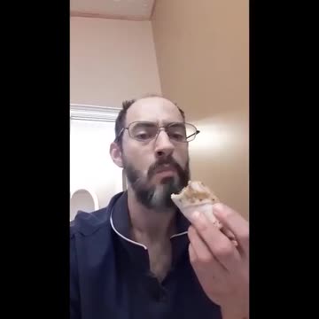 Rockydennis Presents "Eating and Pooping"