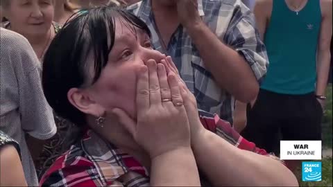 France 24: Local residents of Lisichansk are happy after Russian military "occupation"