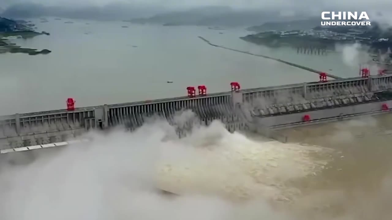 Why does CCP Cover Up Big Mistakes of $28.3 Billion Three Gorges Dam, 7400 Hidden Disaster Risks