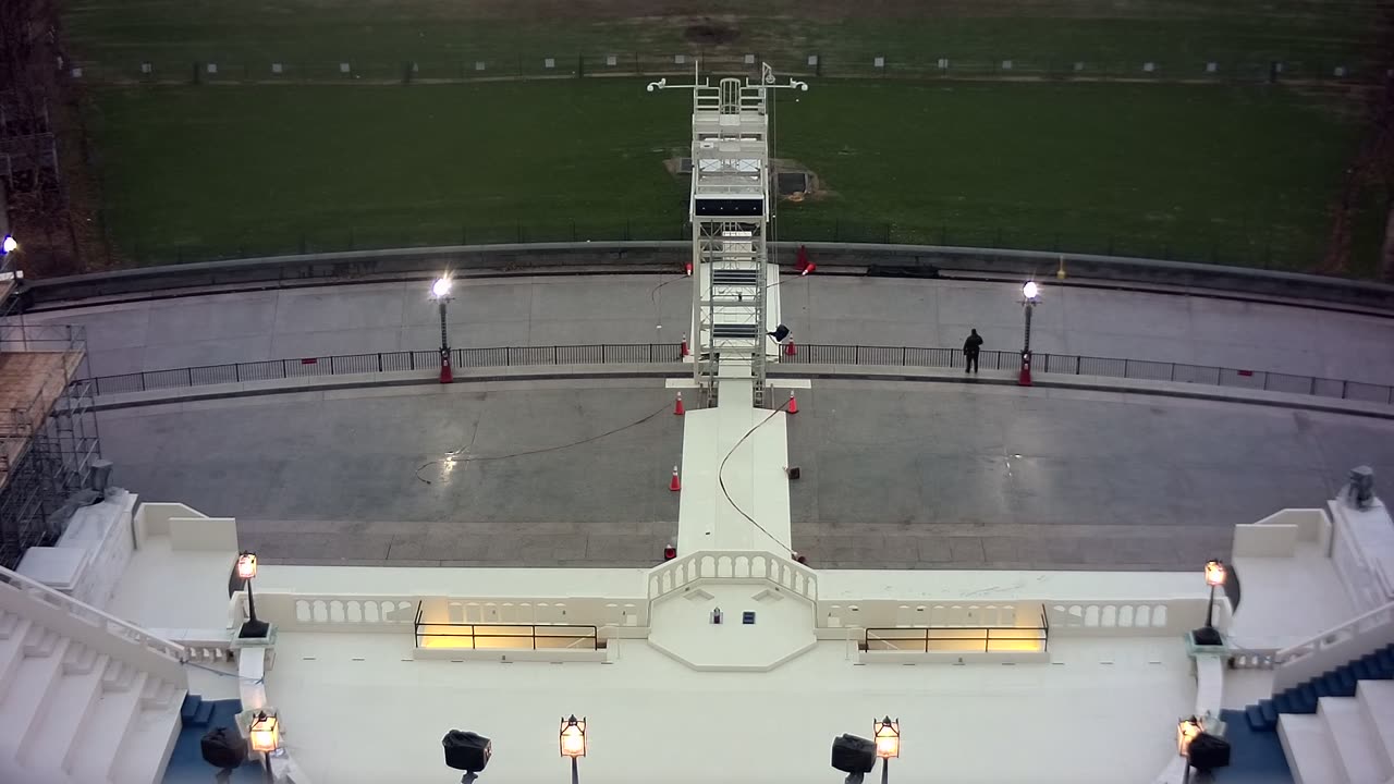0944USCSRFWestRoof_2021-01-05_16h57min53s973ms.mp4